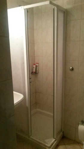 Young Teen Shower Solo